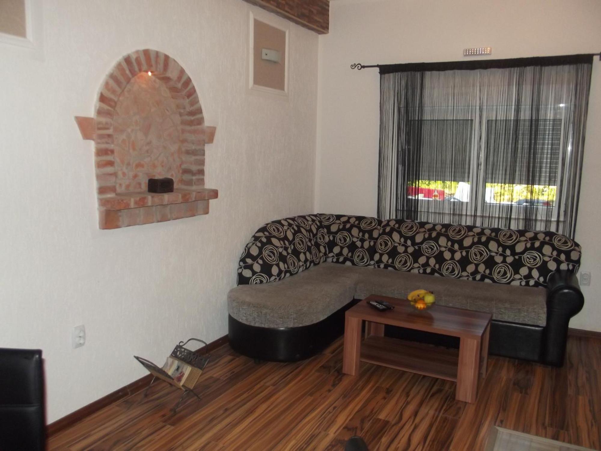 Apartments Ljiljanic 布德瓦 外观 照片