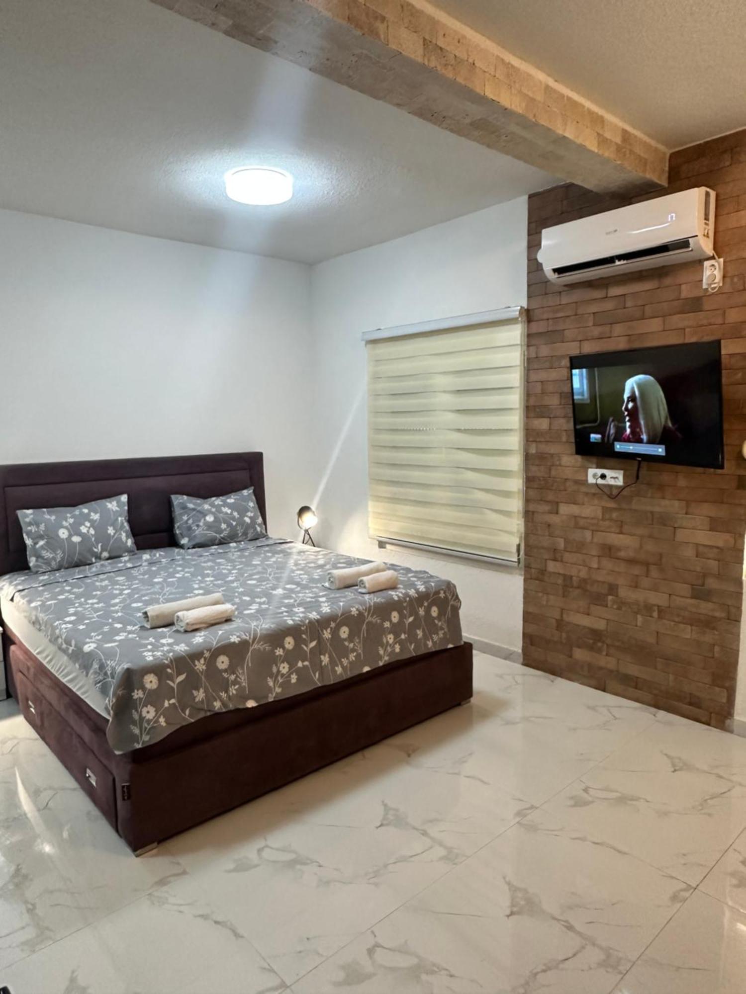 Apartments Ljiljanic 布德瓦 外观 照片